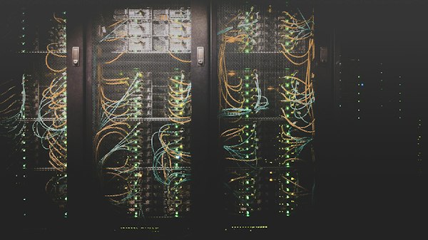 Data center powering DBPages